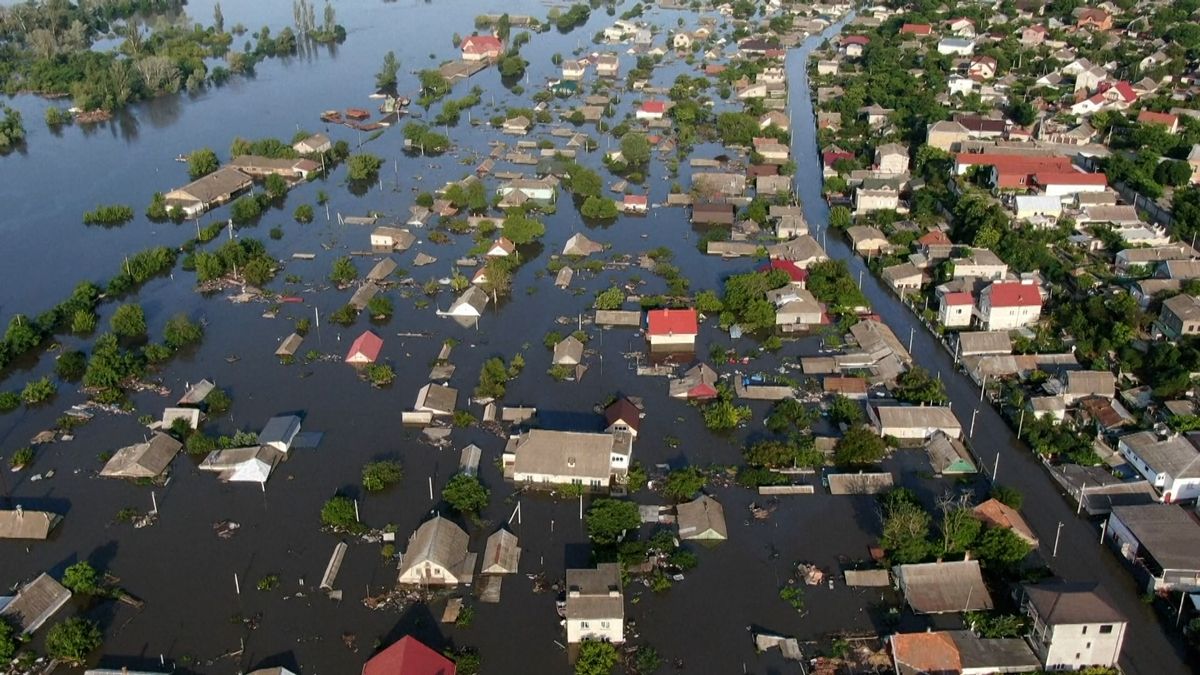 Voda z Kachovky už zaplavila dvanáctinásobek plochy Lipna. Z 68 procent levý břeh